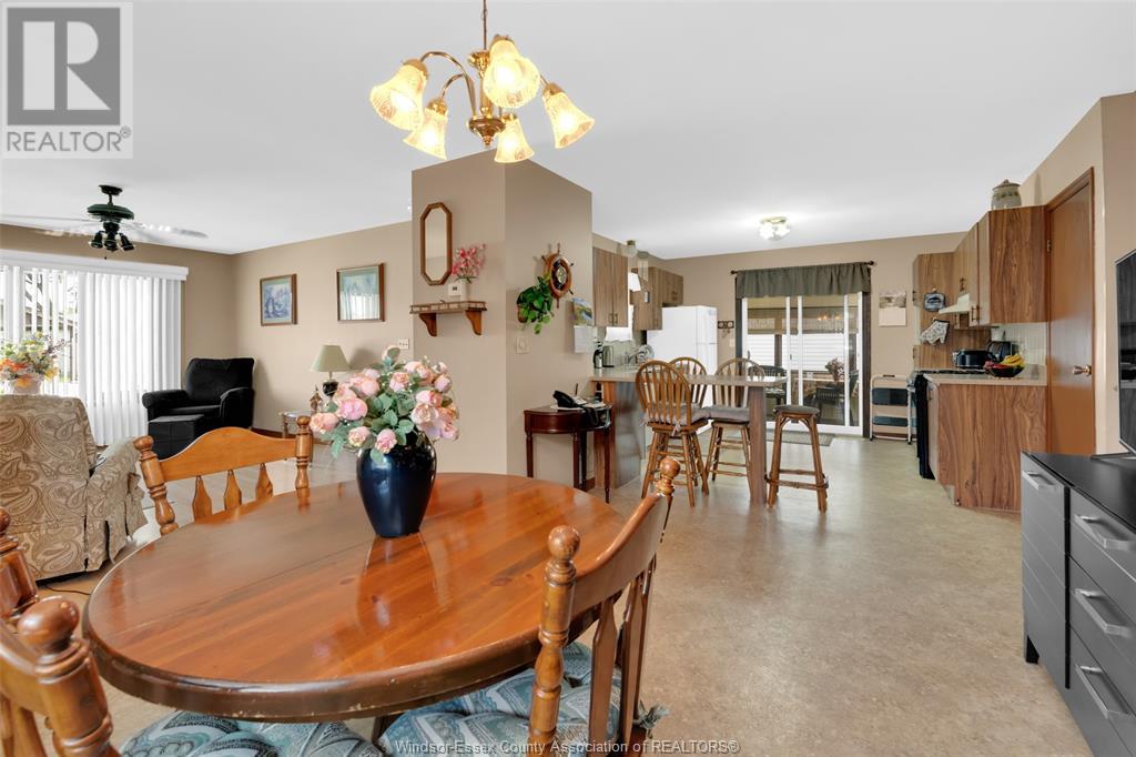 Listing 23009852 - Large Photo # 23