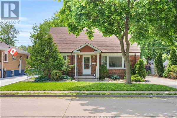 977 PRADO PLACE, Windsor