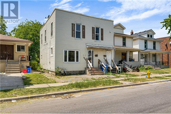 927-929 CAMPBELL AVENUE, Windsor