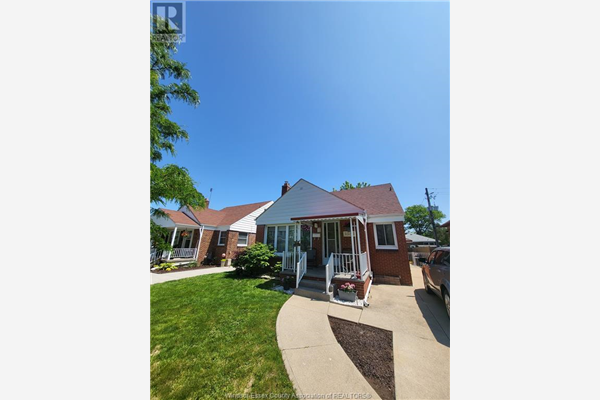 2268 WINDERMERE, Windsor