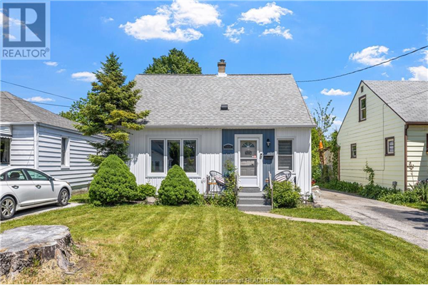 1934 BALFOUR BOULEVARD, Windsor