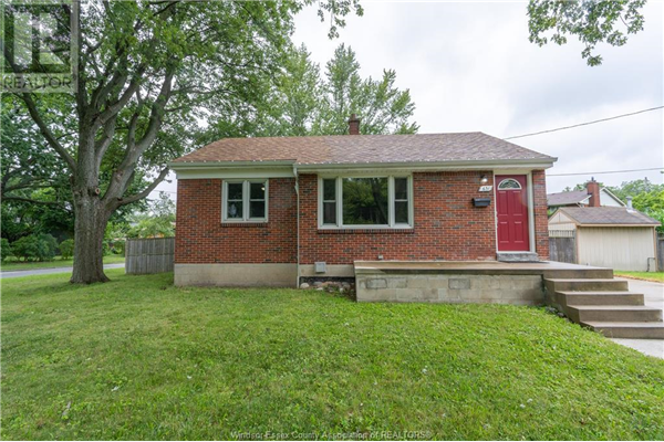 631 WALLACE, Windsor
