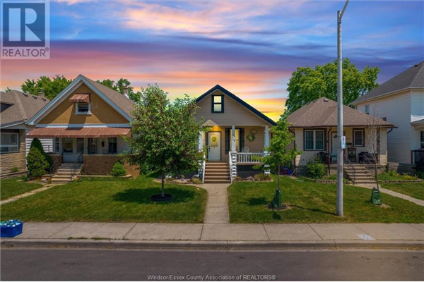 946 HALL, Windsor