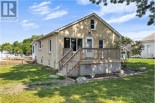105 EAST PUCE RIVER ROAD, Lakeshore