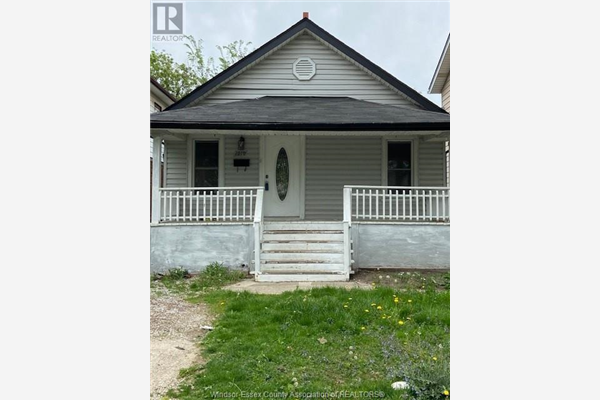 1010 CURRY AVENUE, Windsor