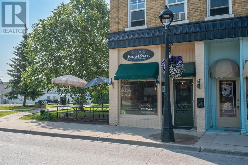 45 KING STREET West