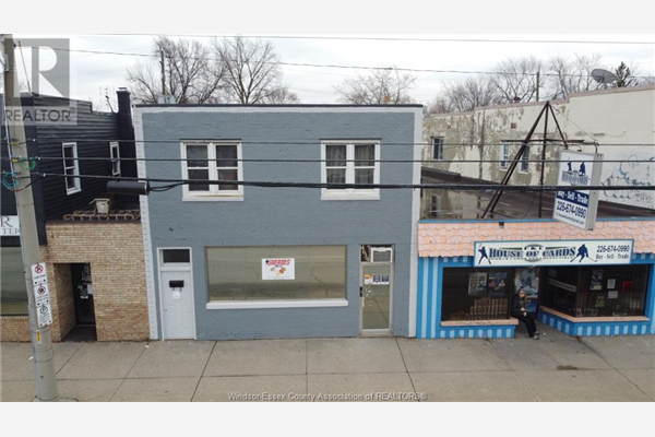 4639 TECUMSEH, Windsor