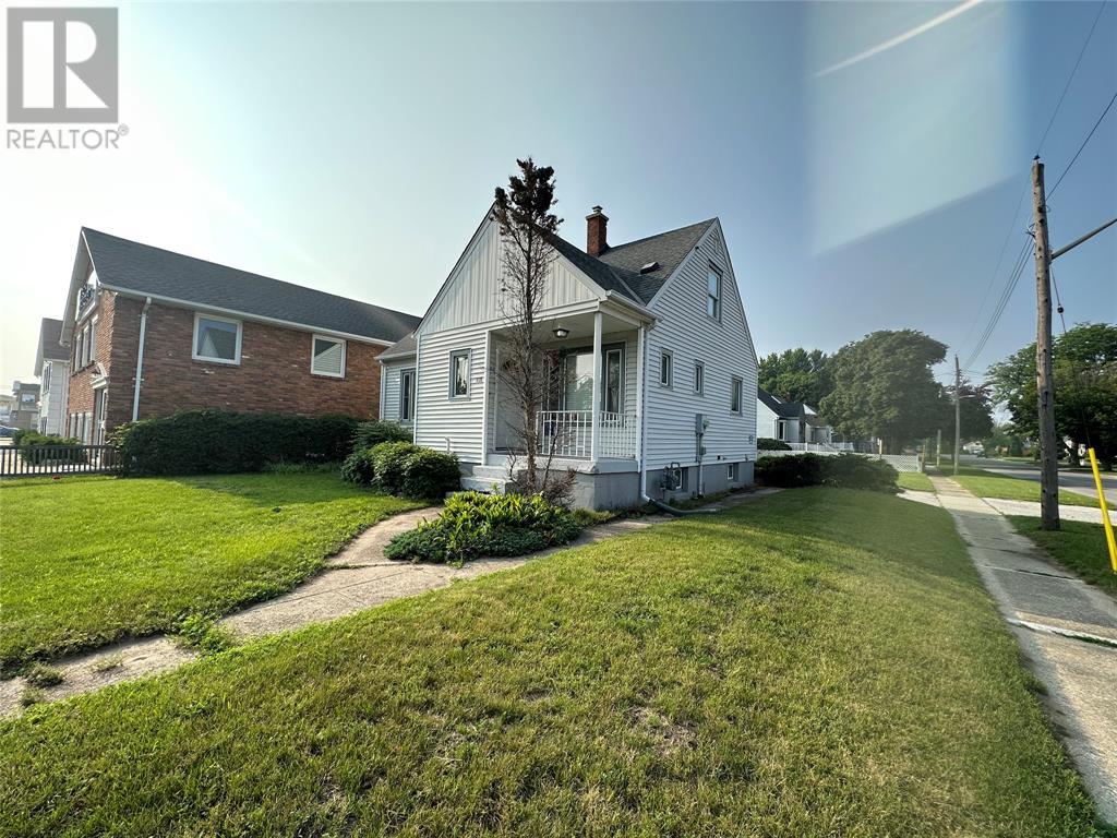 855 EXMOUTH STREET