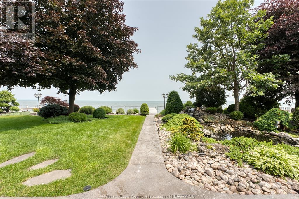 300 Elmgrove DRIVE