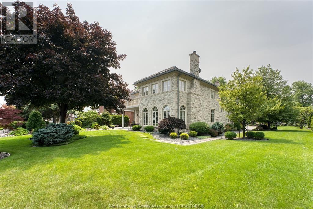 300 Elmgrove DRIVE