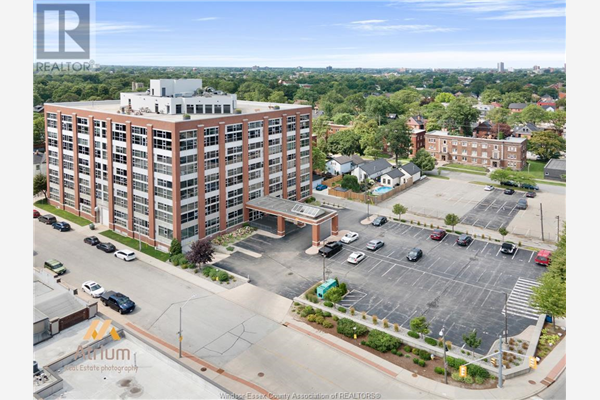 2175 WYANDOTTE Unit# 413, Windsor