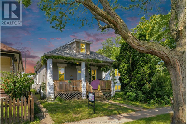953 HENRY FORD, Windsor