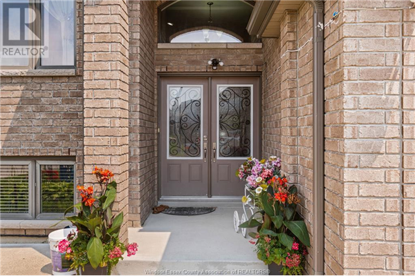 4762 PERIWINKLE CRESCENT, Windsor