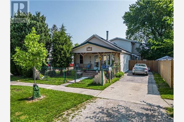 1056 FORD BOULEVARD, Windsor