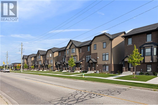 723 BROWNSTONE, Tecumseh