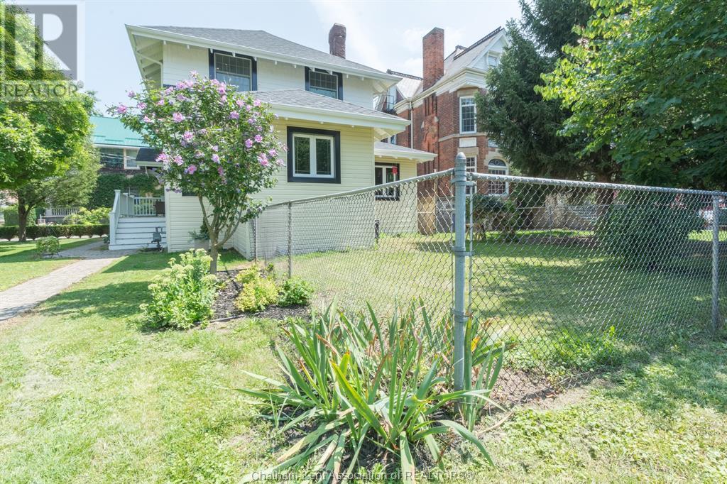 Listing 23016017 - Large Photo # 4