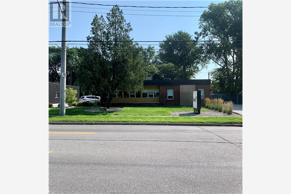 262 LAUZON, Windsor