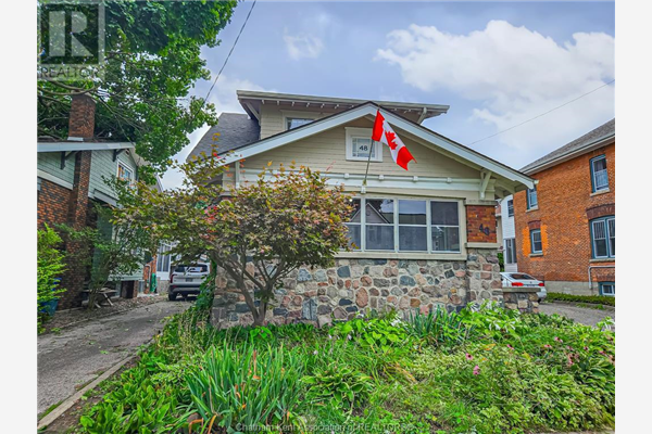 48 Stanley AVENUE, Chatham