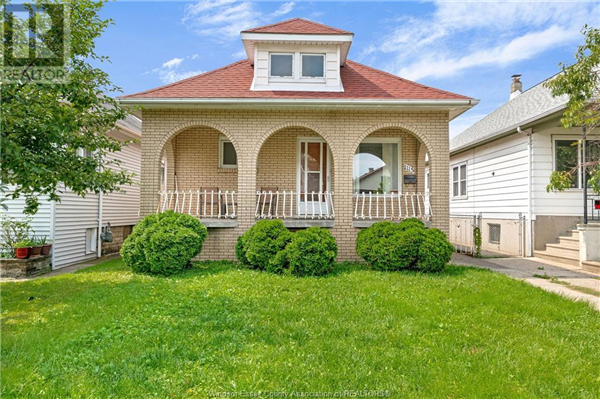 1115 HALL AVENUE, Windsor