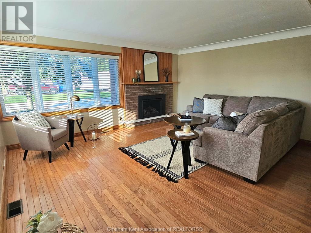 Listing 23017068 - Large Photo # 7