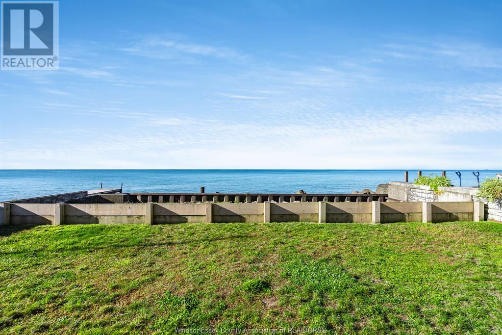 297 Lakeside DRIVE