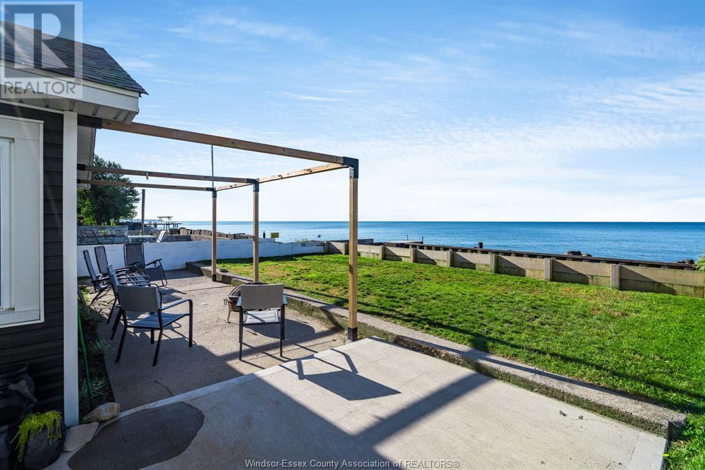 297 Lakeside DRIVE