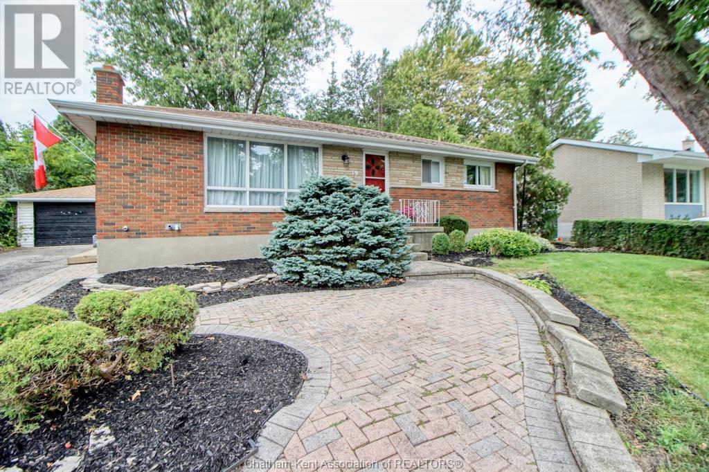 Listing 23017305 - Large Photo # 2