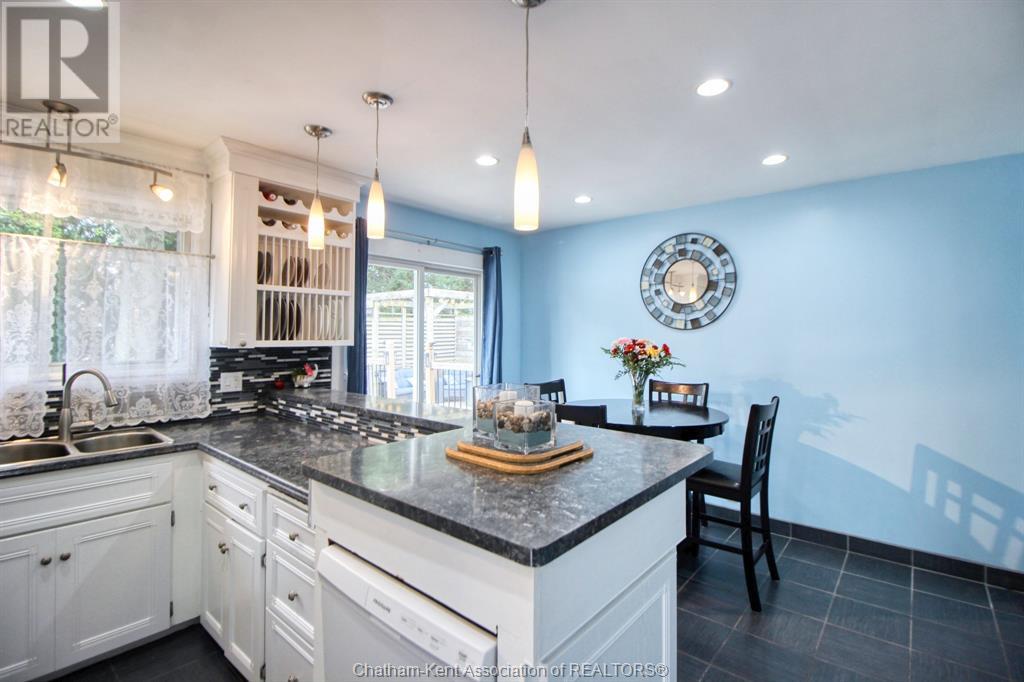 Listing 23017305 - Large Photo # 12