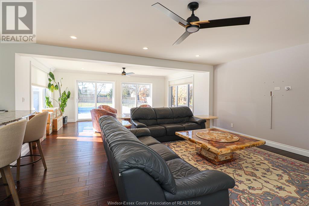 463 RUSSELL WOODS ROAD