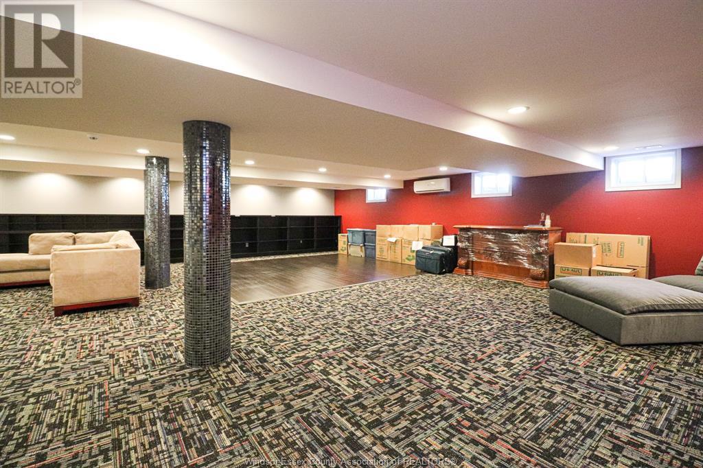463 RUSSELL WOODS ROAD