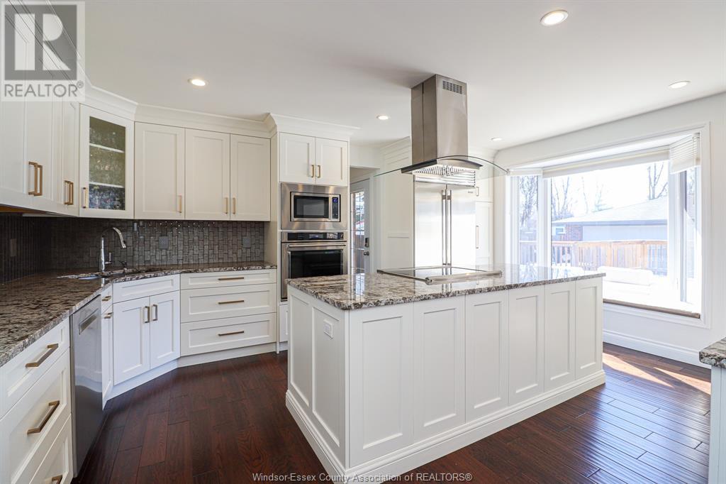 463 RUSSELL WOODS ROAD