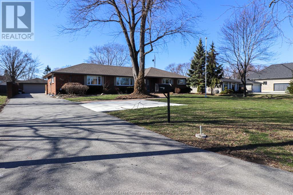 463 RUSSELL WOODS ROAD