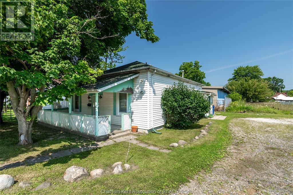 Listing 23017624 - Large Photo # 1