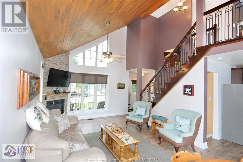 76 WILLOW BEACH