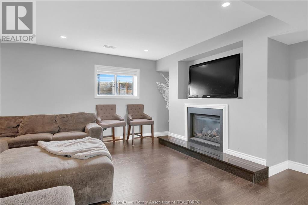 1302 DEER RUN TRAIL