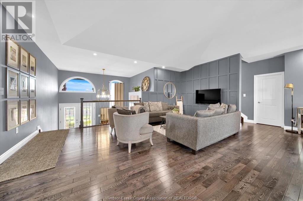 1302 DEER RUN TRAIL