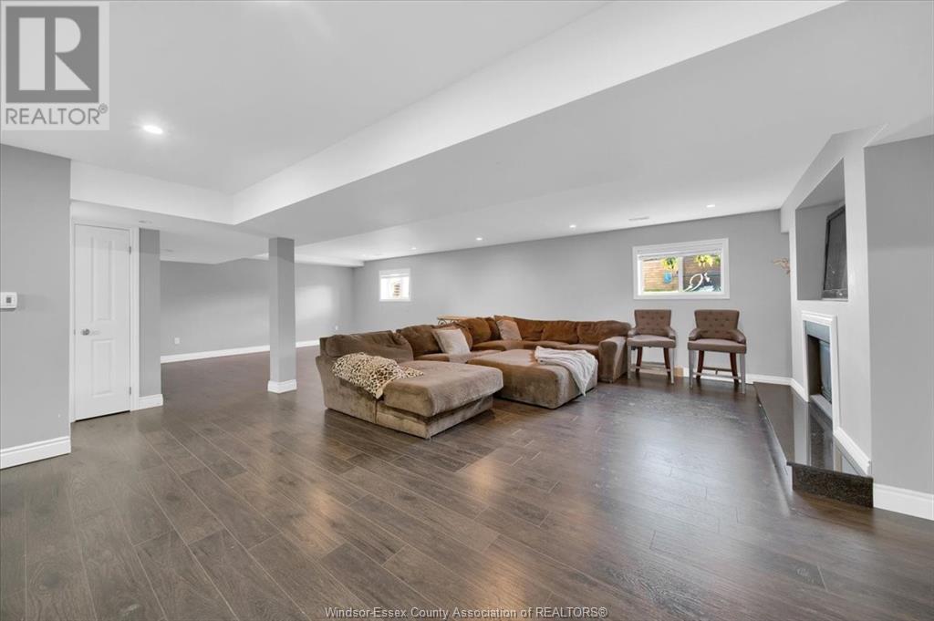 1302 DEER RUN TRAIL