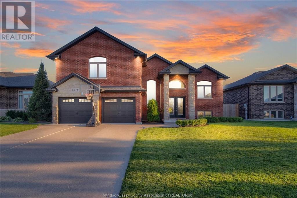 1302 DEER RUN TRAIL