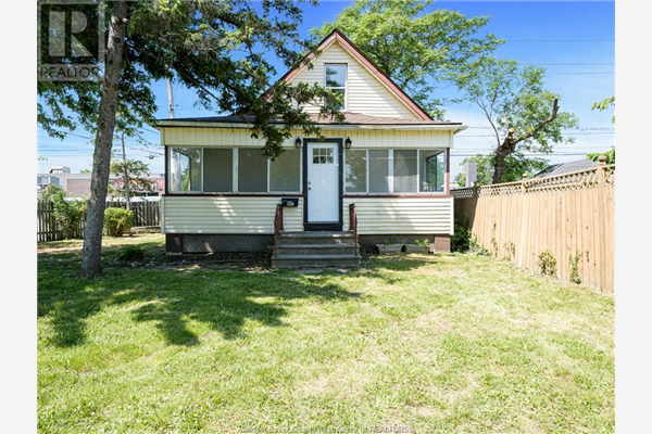887 WESTMINSTER BOULEVARD, Windsor