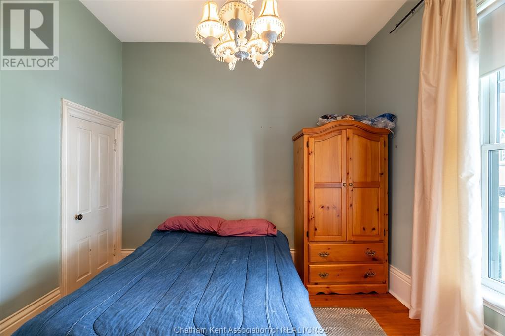 Listing 23018101 - Large Photo # 3