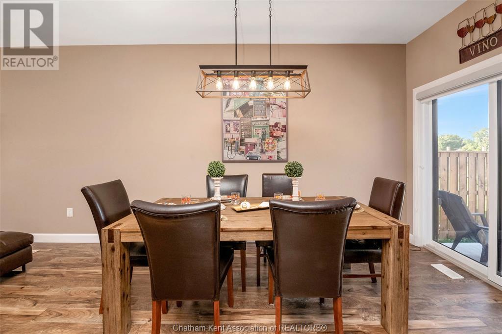 166 MOONSTONE CRESCENT