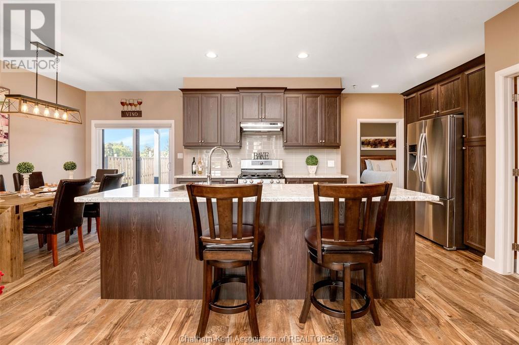 166 MOONSTONE CRESCENT