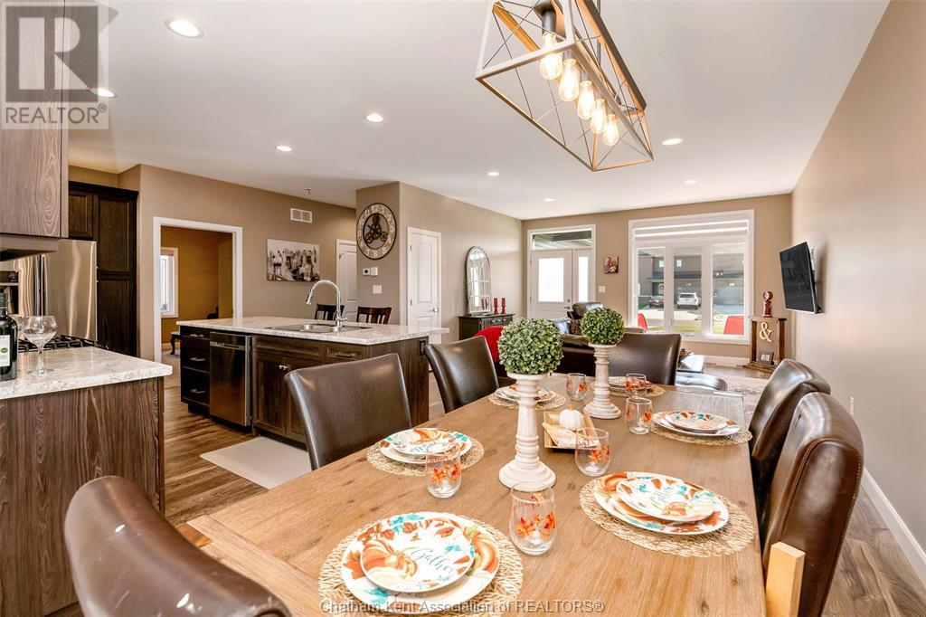 166 MOONSTONE CRESCENT