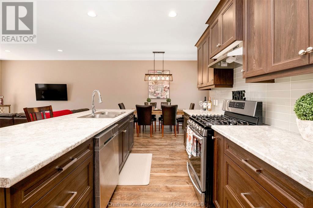 166 MOONSTONE CRESCENT