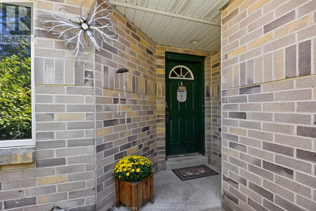 Listing 23018256 - Large Photo # 4