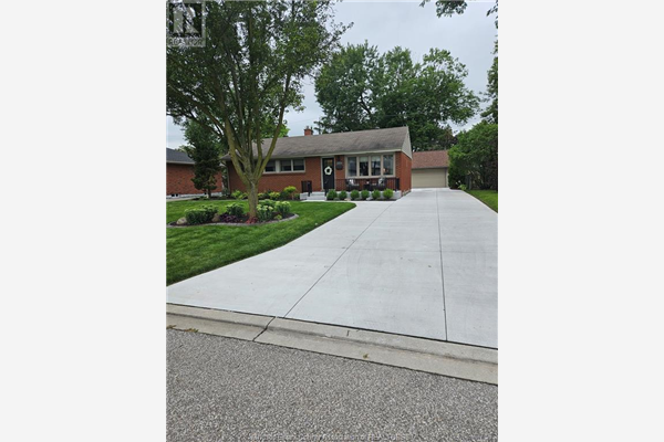 3591 ROXBOROUGH, Windsor