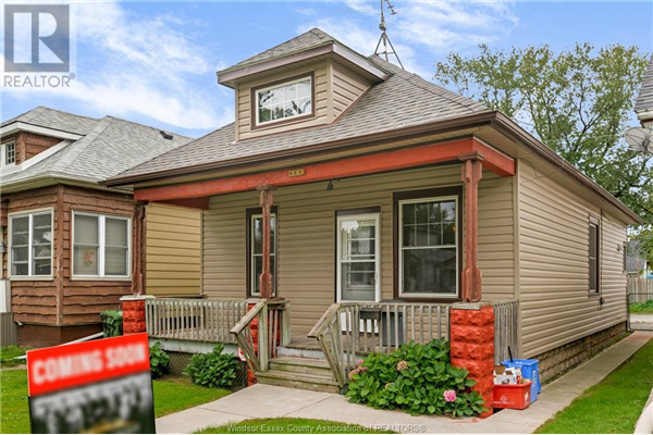 489 MCKAY AVENUE, Windsor
