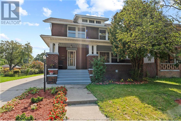 863 GILES BOULEVARD East, Windsor