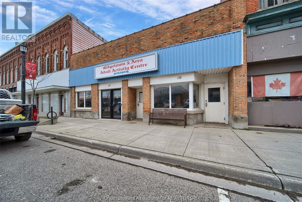 21 Main STREET West