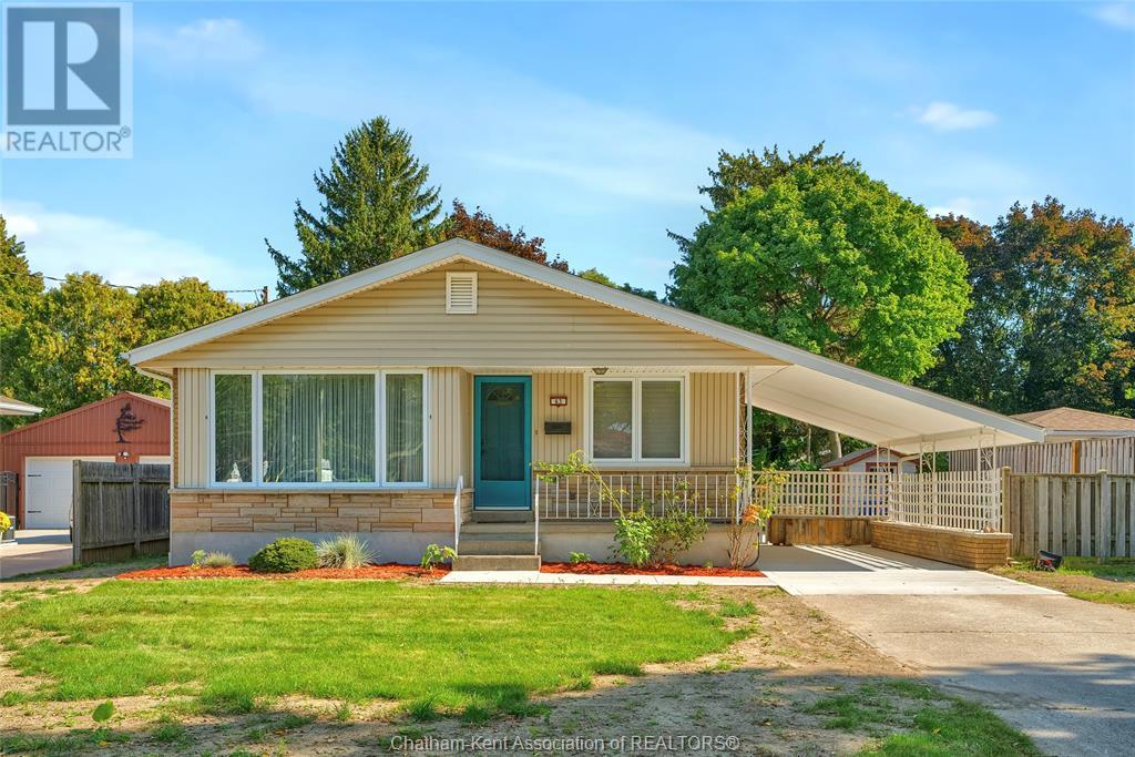 63 Dunvegan DRIVE